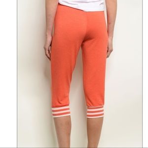 SWEET CLAIRE Large Orange Cropped Jogger Capri Pants